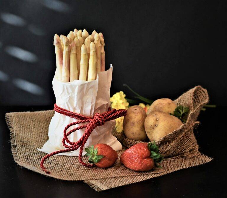 The Rise of Food Cooperatives: Community Solutions for Accessible Food